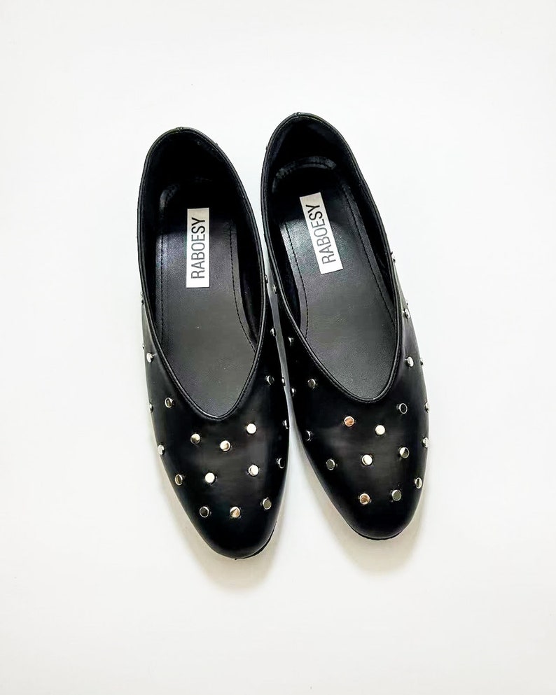 Eco cuero punto Toe Studs Ballet Flats / Vintage zapatos de ballet negros plegables / zapatos de ballet negro Mary Janes imagen 6