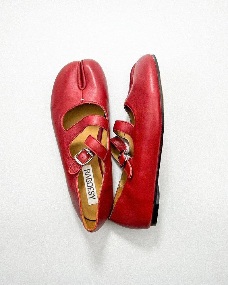 Eco Leather Retro Double Straps Tabi Ballet Flats Split Toe Adjustable Strap Mary Jane Shoes Vintage Red Split Toe Tabi Ballerina Shoes zdjęcie 7