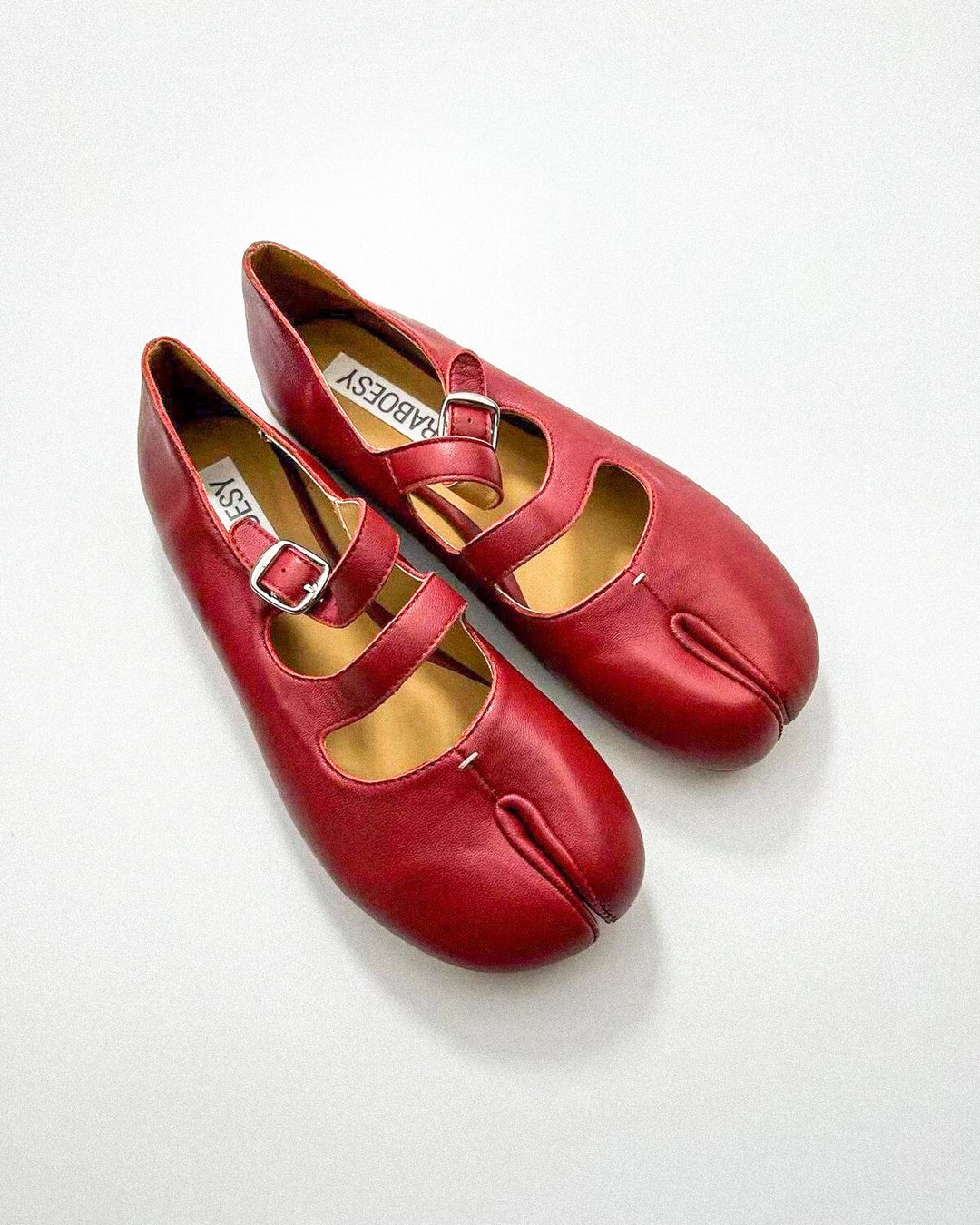 Tabi Ballet Flats Vintage Women Split Toe Adjustable Strap Mary