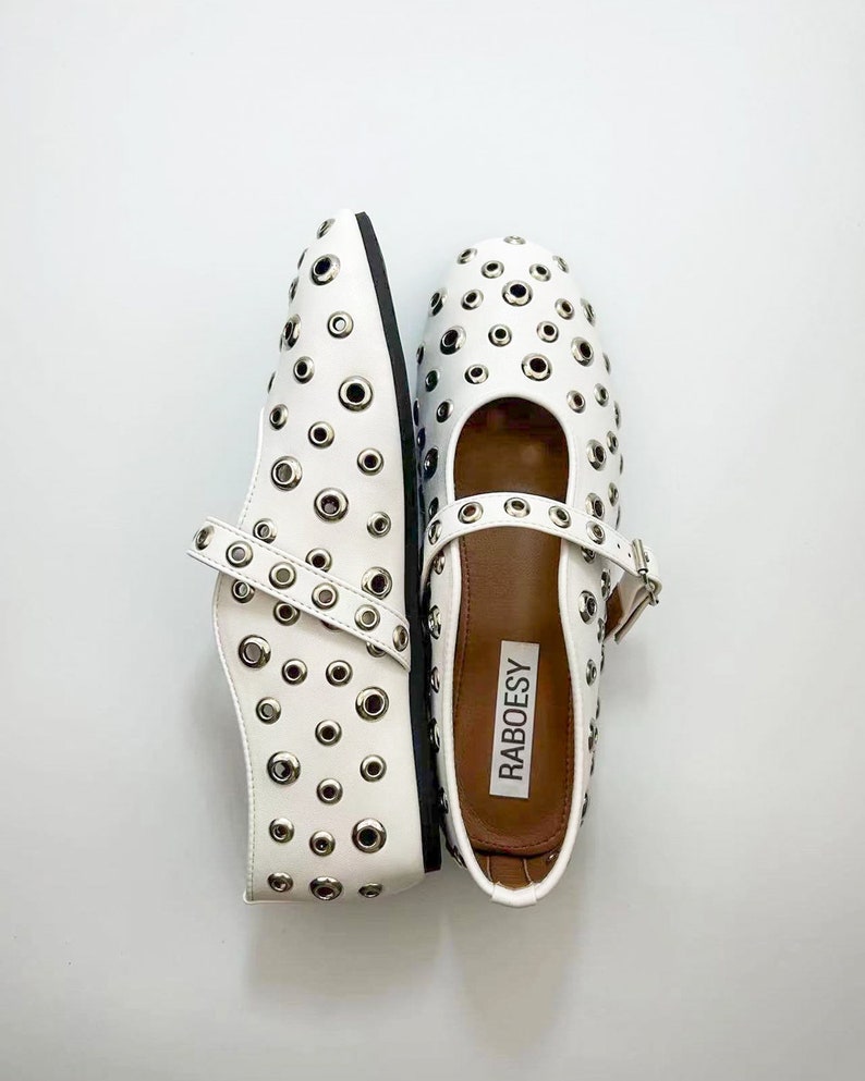 Women Adjustable Strap Hollow Out Mary Jane Flats Creative Retro Style