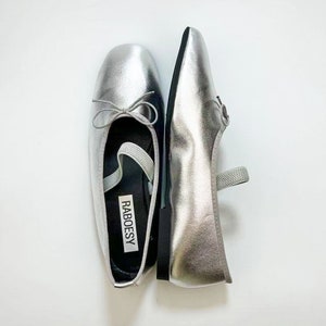 Leather Round Toe Flexible Band Ballerinas Cute Sliver Foldable Ballet Flats Elastic Strap Tie Bow Ballet Shoes image 4