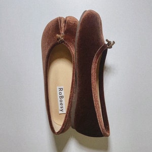 Frauen Samt Split Toe Tabi Ballerinas Vintage Grün Braun Tabis Ballerinas Retro Ballerinas Wohnungen Tabis für Damen Bild 4