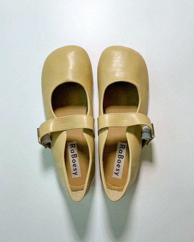 Eco cuero estilo retro punta redonda Mary Jane Flats / Vintage correa ajustable Mary Janes para pies anchos / mujeres suaves Mary Jane zapatos imagen 3