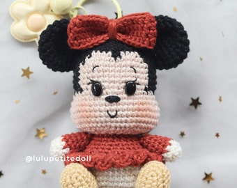 Produit fini : porte-clés souris bébé fille fait main, porte-clés souris bébé au crochet