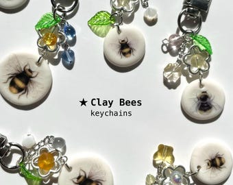 Llavero de abeja de arcilla hecho a mano: dije de cerámica, dije para bolso con cuentas