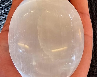 Selenite Palm Stone - PalmStone, Peace, Calm, Purity, Cleansing 6cm, 8cm