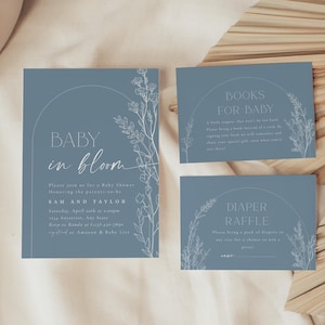 Pacote de convites para chá de bebê Baby in Bloom Blue | Design floral minimalista moderno em azul-poeira | Evite 23 para chá de bebê com flores silvestres para impressão