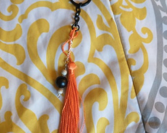 Beaded Tassel Keychain: Playful Bag Charm