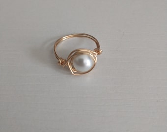 Simple Wire & Pearl Statement Ring