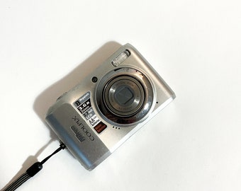 Nikon Coolpix L19 Cámara digital Y2K Vintage Digicam Estética