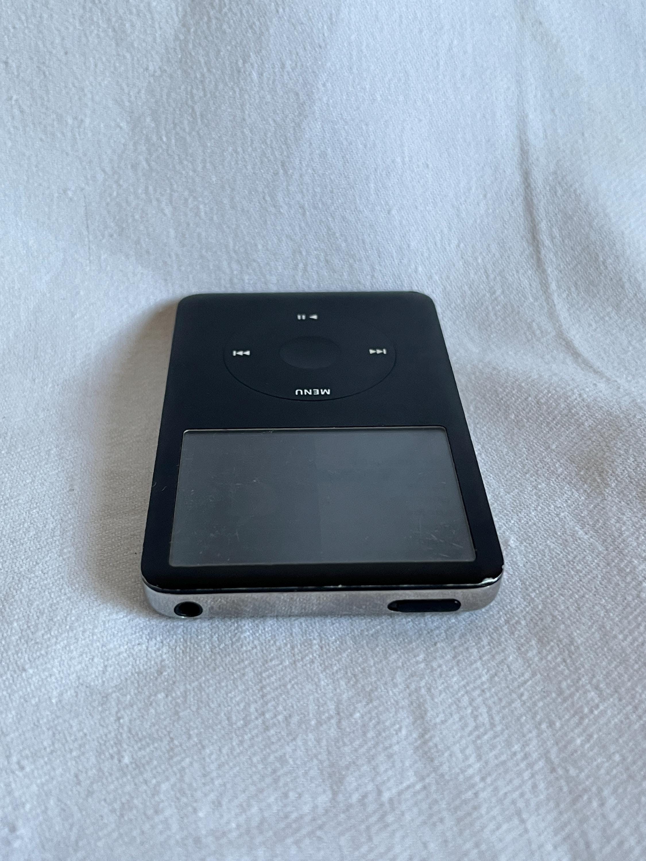 ポータブルプレーヤー Apple iPod 80GB Apple iPod 80GB 日本語表示 - メルカリ