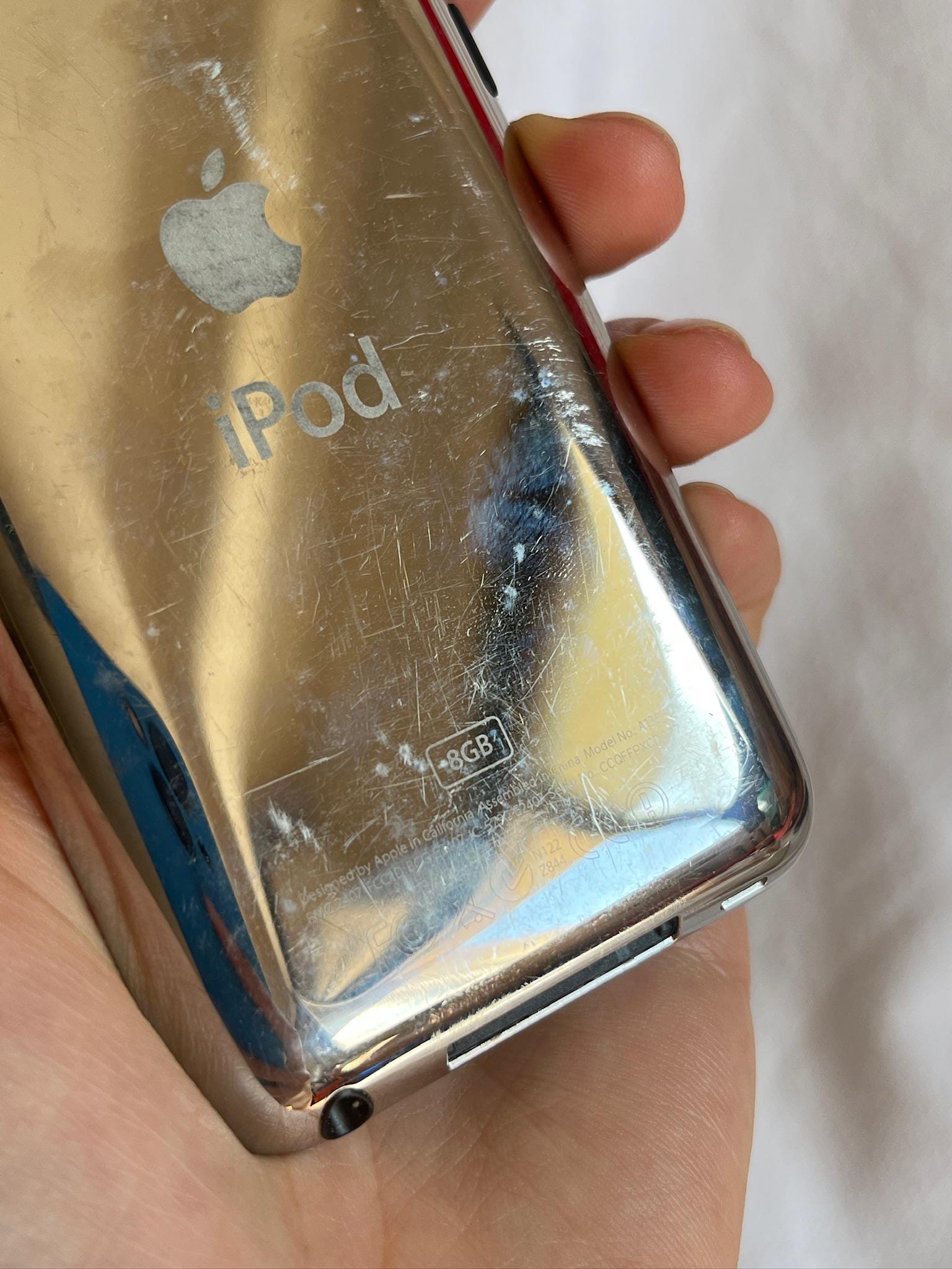 Apple Ipod Touch 4th Gen: 8GB Y2K Retro Music Player - Etsy