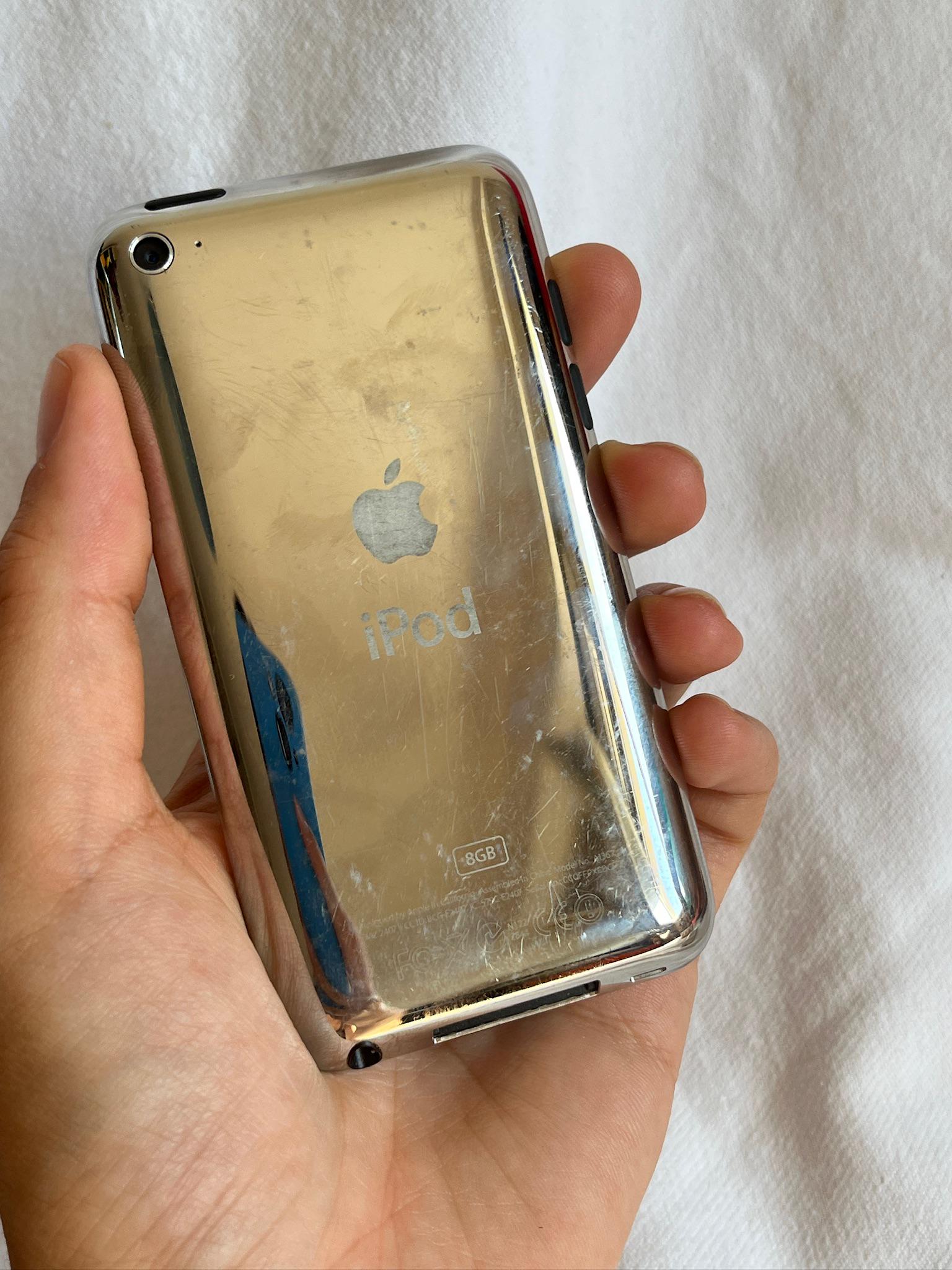 Apple Ipod Touch 4th Gen: 8GB Y2K Retro Music Player - Etsy
