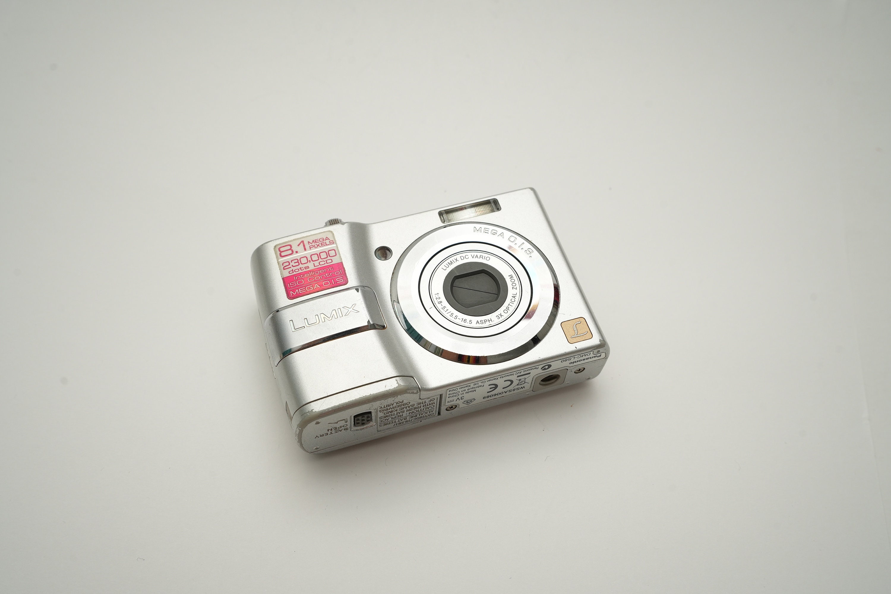 Panasonic Lumix DMC LS80 Y2K Camera Vintage Digicam Aesthetic