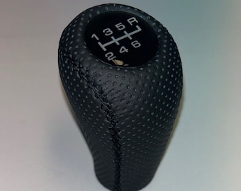 FORD MUSTANG COBRA 1979-2004 SALEEN VINTAGE EMBLEM SHIFT KNOB MT 5 SPEED LEATHER FORD MUSTANG COBRA 1979-2004 SALEEN VINTAGE EMBLEM SHIFT KNOB MT 5 SPEED LEATHER