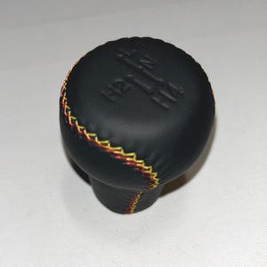For 4x4 Transfer Shift Knob, suitable for Tacoma and most models with automatic and manual transmission. thread pitch 12x1,25mm
