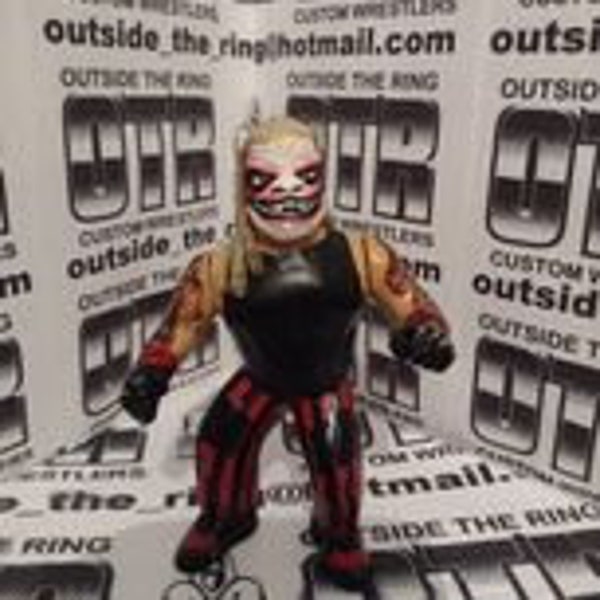 Bray Wyatt The Fiend WWE Hasbro personnalisé pour l’affichage seulement s’il vous plaît contactez-moi. Prix à partir de 35pounds plus pp