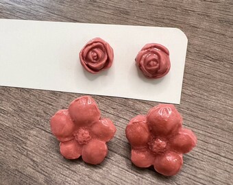 Flower Earrings. Flower Studs. Pink Studs. Clay Earrings. Stud Earrings. Clay. Resin. Gift. Gift for her. Unique Earrings.