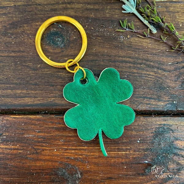 Personalised Shamrock Good Luck Leather Keyring / Good Luck Gift / St Patrick’s Day Gift / Four Leaf Clover / Lucky / Emerald Green