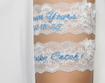 Op maat geborduurde bruiloft jarretels set: kanten aandenken toss jarretels, iets blauws