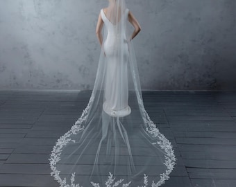 Cathedral Leaf Lace Wedding Veil - Floral Lace Beaded with Sequins - 1-Tier Ivory Bridal Veil - Long Bridal Veil for Bride