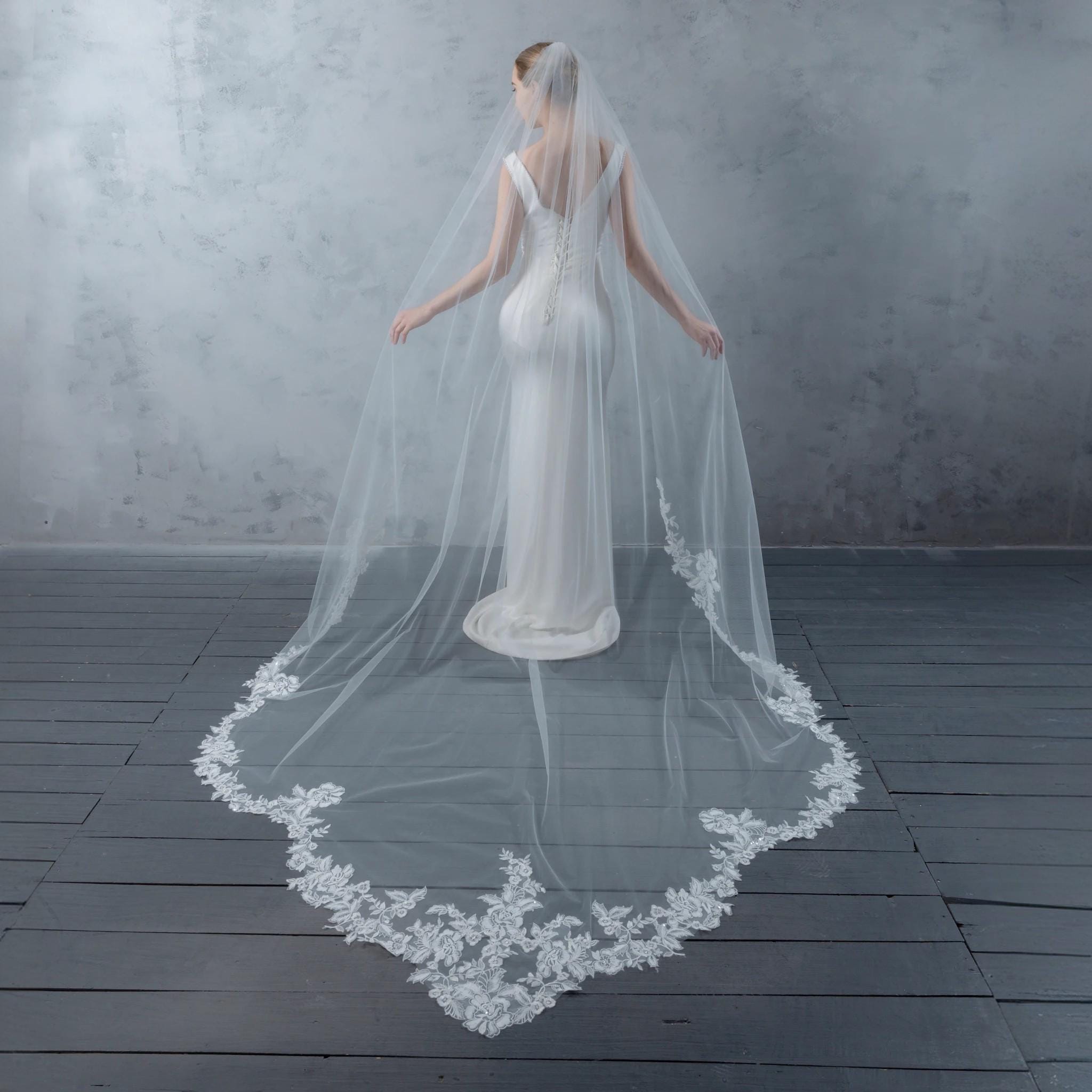Scalloped Veil - Etsy