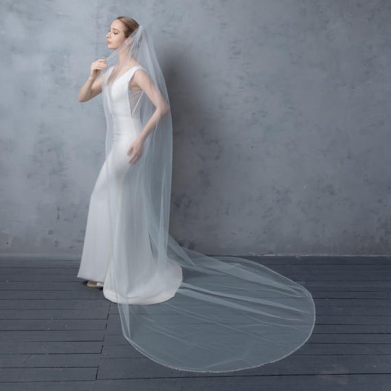 Cathedral Pearl Beaded Edge Wedding Veil, Beaded Edge Bridal  display picture 3