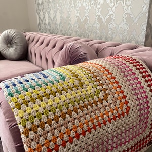 Crochet Granny Square Blanket: Colorful Cotton Throw (110x110cm)