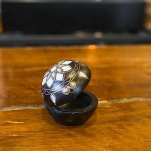 Handmade Walnut Wooden Round Jewelry Box, Mother of Pearl Inlay, Ring Bearer Box, Keepsake Box, Wooden Box, Jewelry Gift Box, Decorative Box