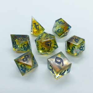Electrum - unique sharp edge dice set for ttrpg - dungeons and dragons - gift for dnd Critical Role fans - d20 RPG crystal dice