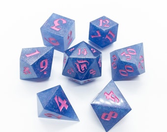 Reverie - Ręcznie robiony zestaw kostek do gry Dungeons and Dragons z ostrymi krawędziami - świetny prezent dla fanów dnd i DM-ów - kostki do gry d20 RPG galaxy