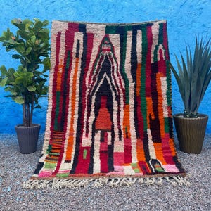 Handmade Moroccan Berber Rug: Authentic Wool, Eco-Friendly Decor