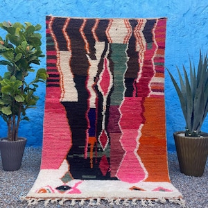 Handmade Moroccan Berber Wool Rug: Vintage Bohemian Decor