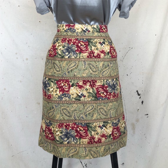 Vintage Floral Skirt (M) - image 1