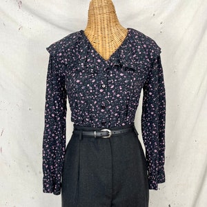 Haut fleuri vintage des années 70 à volants (M)