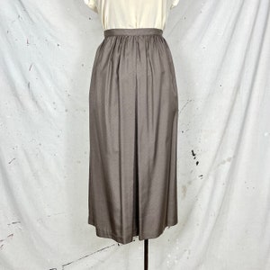 Vintage Silk Midi Skirt (M-L)