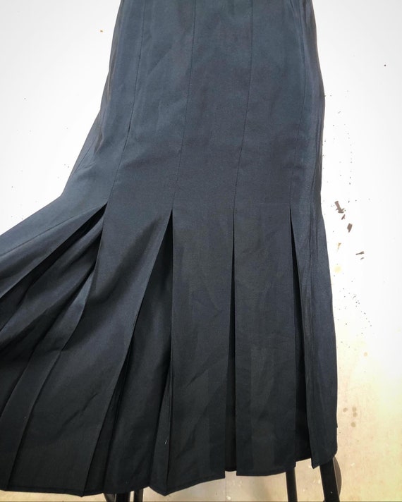 Vintage Slit Pleated Skirt (XS-S) - image 1