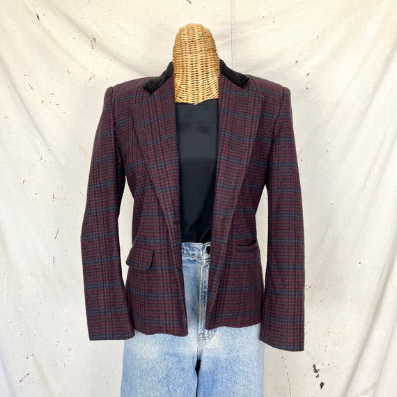 Vintage Plaid Jacket (S-M)