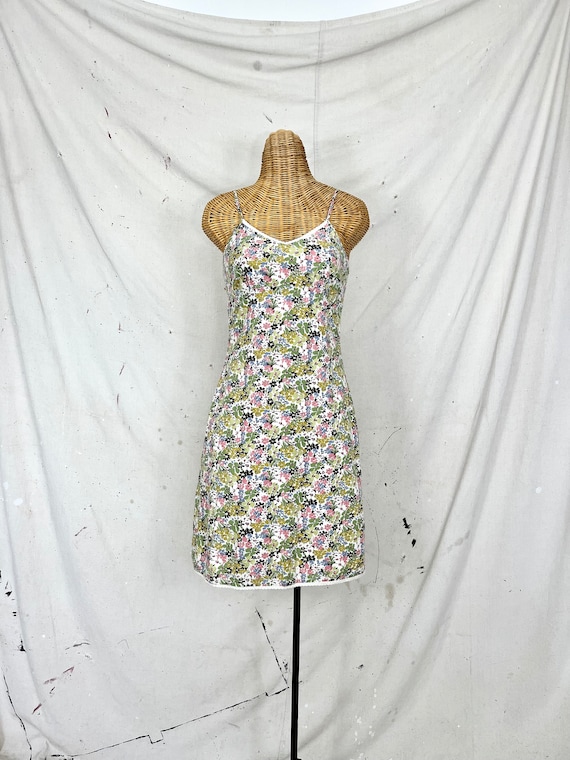 Vintage Floral Summer Dress (M)