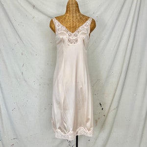 Vintage 80’s Slip Dress (M)
