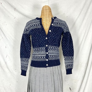 Vintage Calvin Klein Hand Knit Sweater (XS-S)