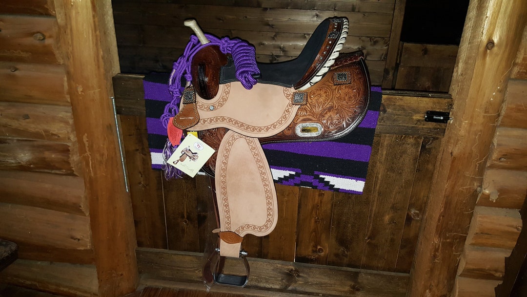 HORSE SADDLE 14 Double T Barrel Saddle W/ Barrel Racer Conchos Genuine