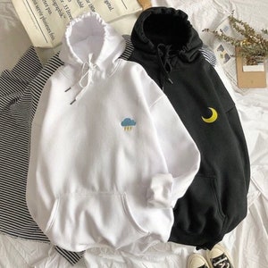Sudadera con capucha mood bordada