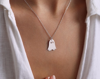 Silver Dainty Spooky Boo Necklace, Cute Boo-tiful Charm, Minimalist Gold Ghost Pendant, Funny Halloween Women Jewelry Gifts for Her Girls