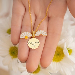 14K Gold Personalized Daisy Flower Name Necklace, Custom Daisy Locket, Daisy Necklace, Floral Jewelry, Christmas Gifts for Her & Women