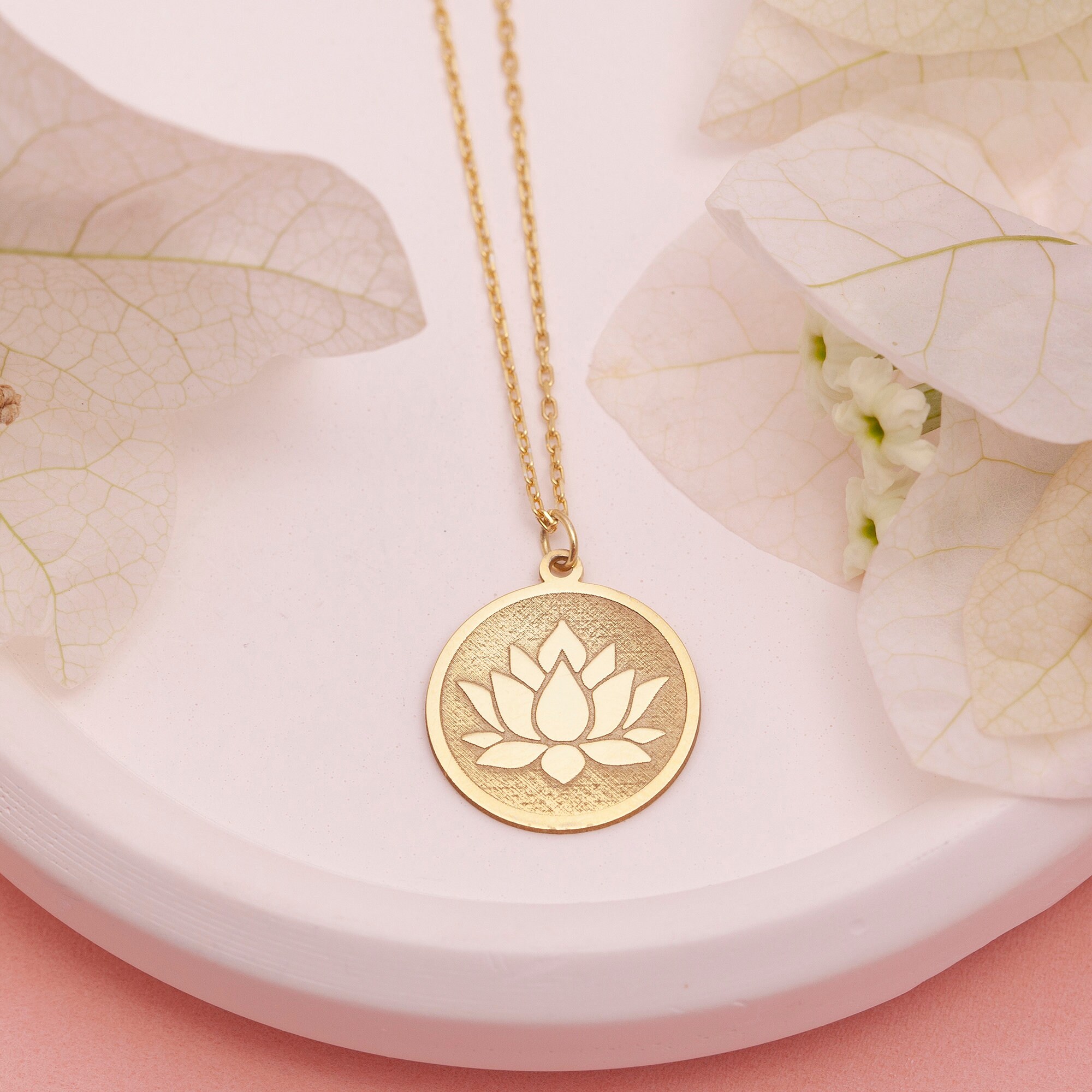 50本限定　LOTUS SILVER NECKLACE GOLD 50本限定LOTUS SILVER NECKLACE GOLD