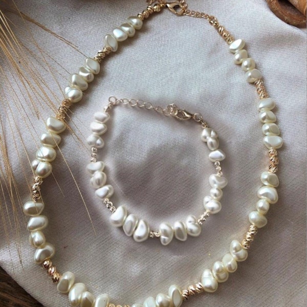 Pearl Necklace, White Pearl Necklace, Statement Necklace, Bead Chain Stacking Necklace, Bridal Necklace, Gift for