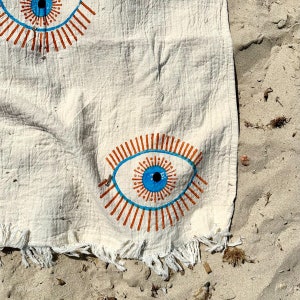 Serviette de plage imprimée à la main Evil Eye, Peshtemal, jeté turc en coton biologique personnalisé, couverture de yoga Boho Meditation image 2