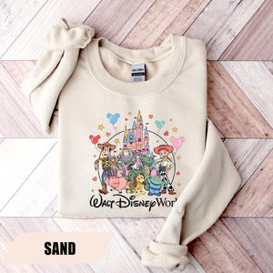 Toy Story Walt Disney World-tröja, Disney Pixar Woody Buzz Alien Crew Neck, Toy Story Castle, Disney Trip-tröja, Disney Friends-tröja