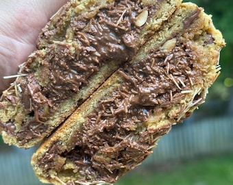 Cookies Dubai, New York Style Cookies 6 oz – NUTELLA Cream Kataifi Filled | Trendy Flavors | Thick Gourmet Cookies